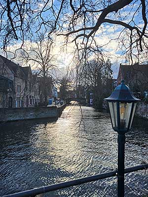 Yoga und Kultur Wochenende in Belgien - Karana Yoga Reise